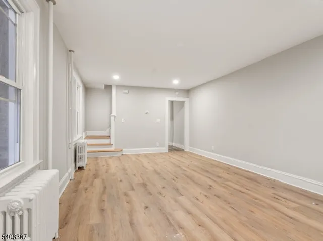 $3,200 | 895 Port Reading Avenue, Unit 1, Woodbridge, NJ 07064