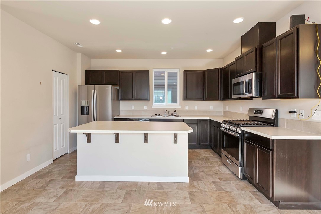 2409 Zeeden Way Bremerton, WA 98310 - Photo 15 of 40 Gallery Image 15