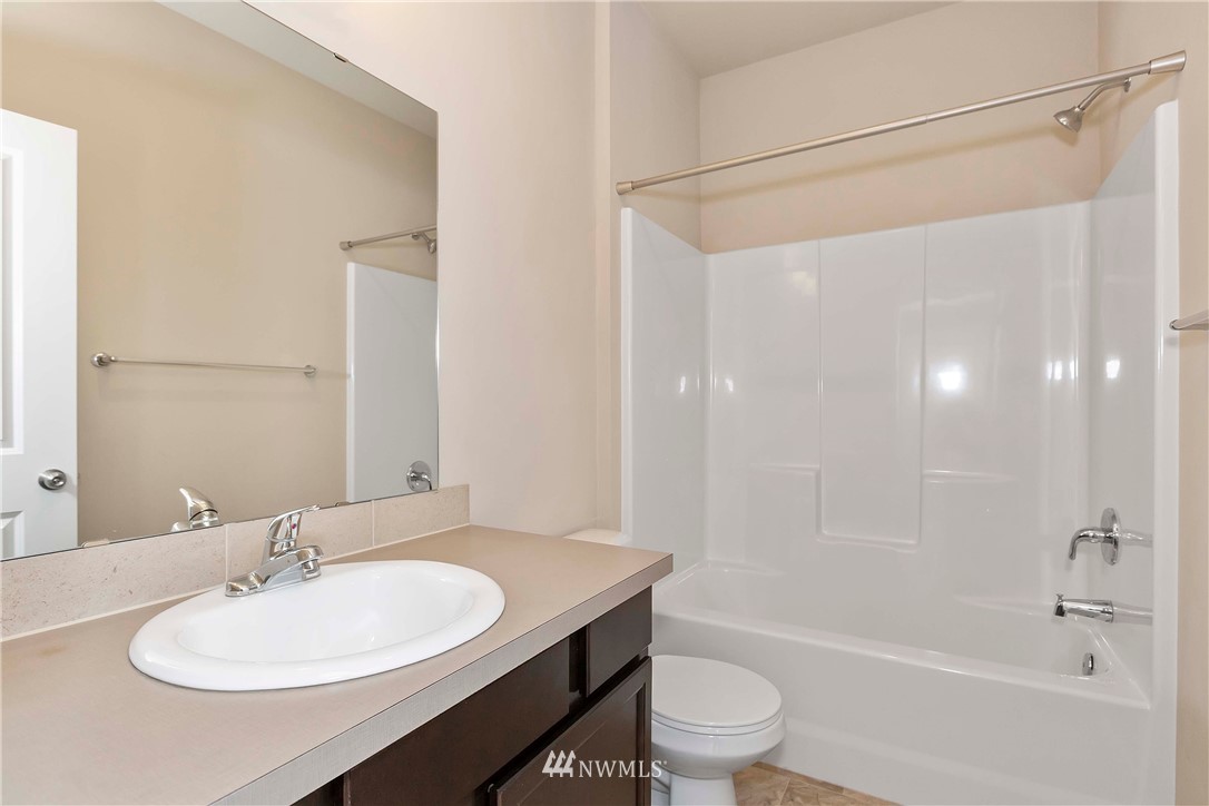 2409 Zeeden Way Bremerton, WA 98310 - Photo 16 of 40 Gallery Image 16