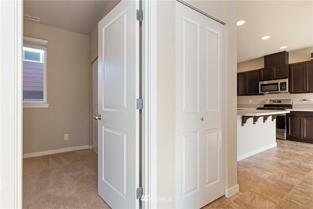 2409 Zeeden Way Bremerton, WA 98310 - Photo 21 of 40 Gallery Image 21