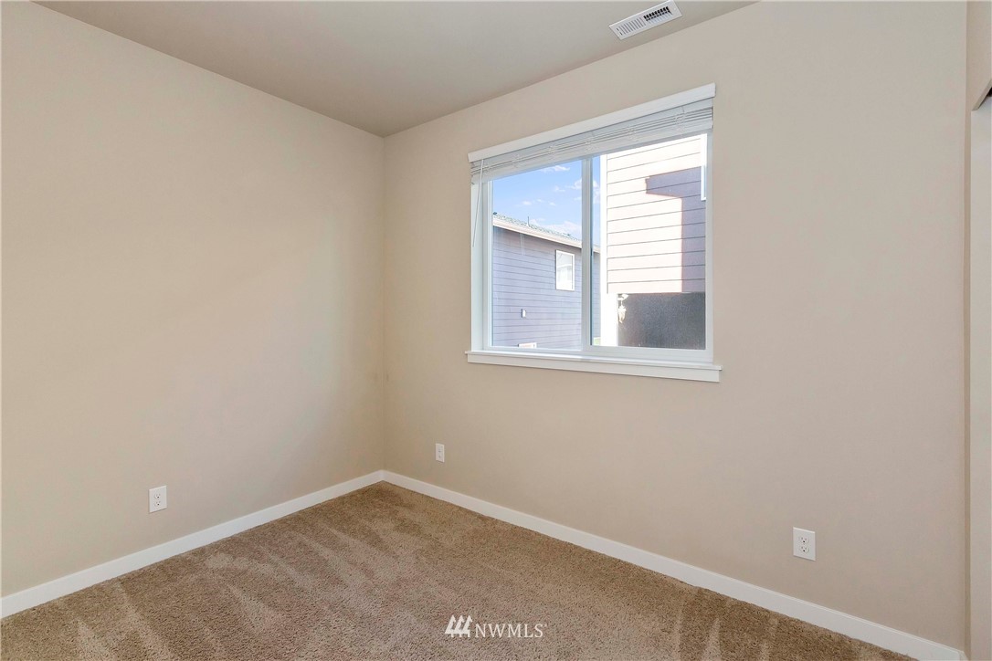 2409 Zeeden Way Bremerton, WA 98310 - Photo 22 of 40 Gallery Image 22