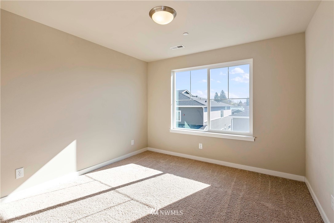 2409 Zeeden Way Bremerton, WA 98310 - Photo 26 of 40 Gallery Image 26