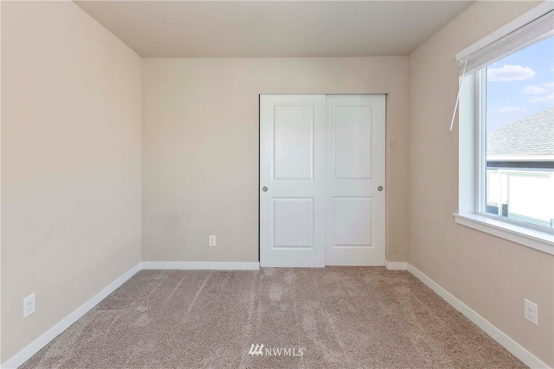 2409 Zeeden Way Bremerton, WA 98310 - Photo 31 of 40 Gallery Image 31