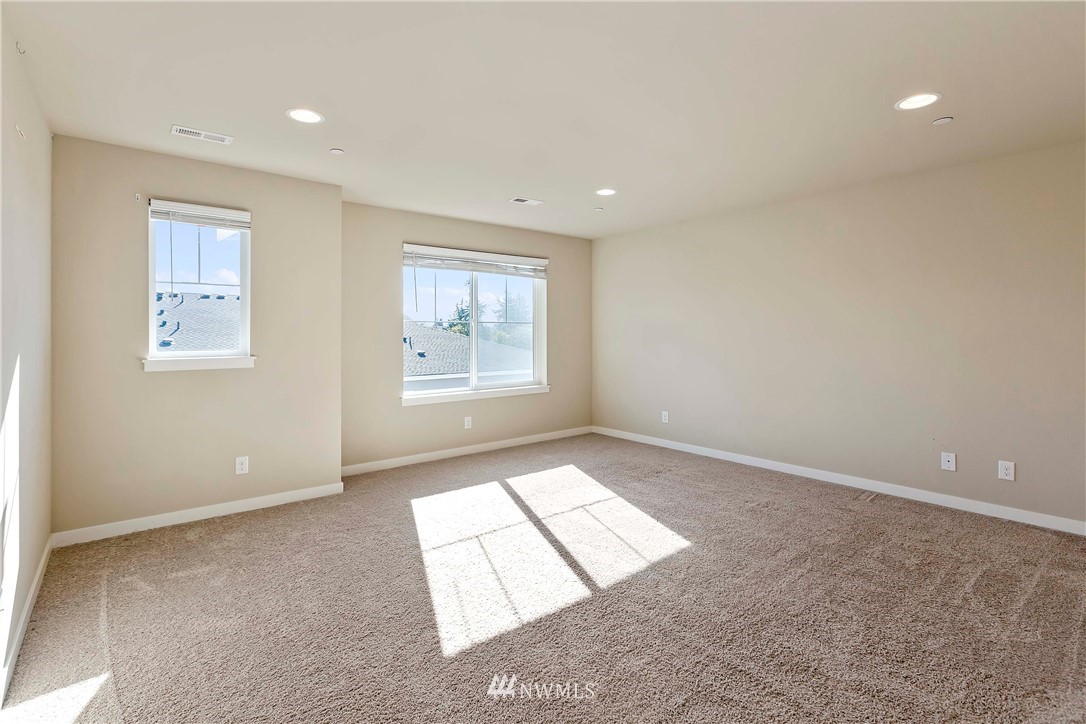 2409 Zeeden Way Bremerton, WA 98310 - Photo 34 of 40 Gallery Image 34