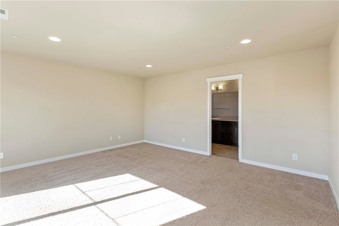 2409 Zeeden Way Bremerton, WA 98310 - Photo 35 of 40 Gallery Image 35