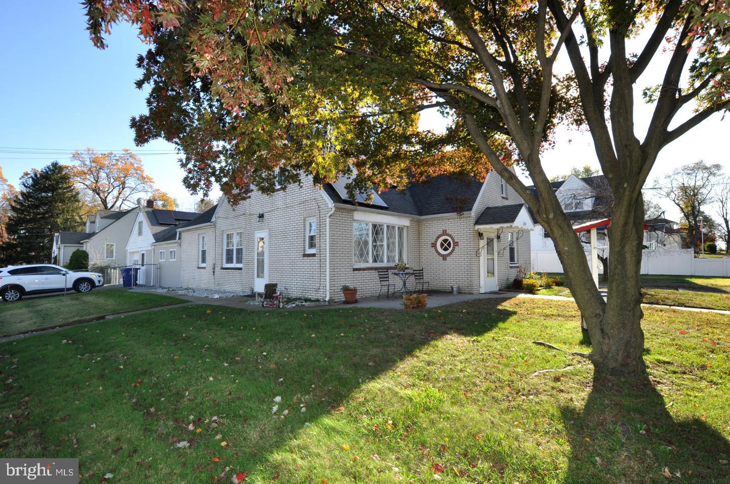 359 North Forklanding Road Maple Shade, NJ 08052 - Photo 2 of 29 Gallery Image 2