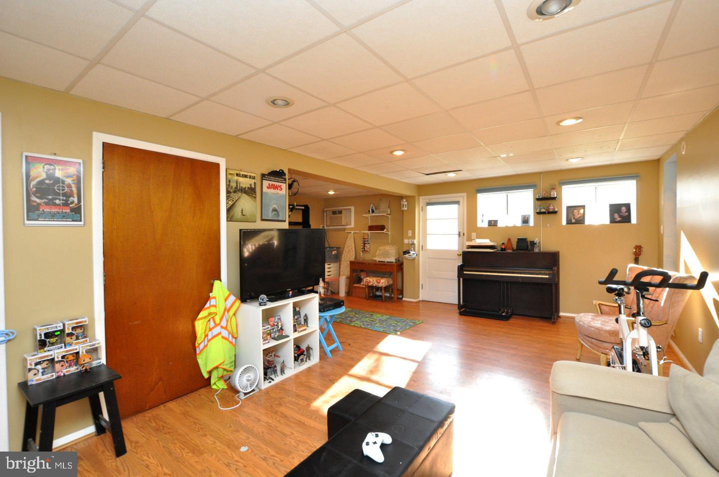 359 North Forklanding Road Maple Shade, NJ 08052 - Photo 18 of 29 Family Room