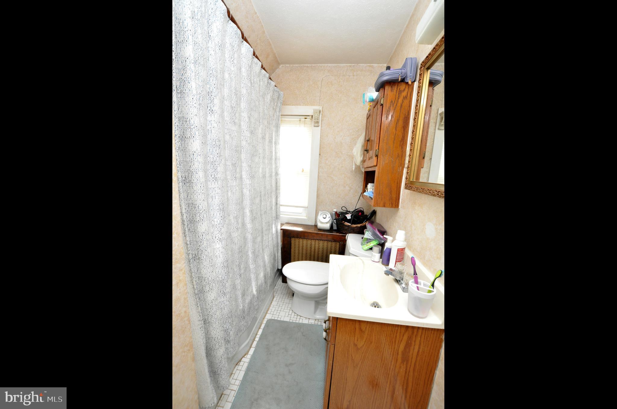 359 North Forklanding Road Maple Shade, NJ 08052 - Photo 27 of 29 Full Bath