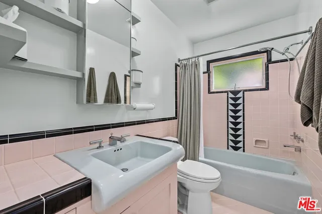 $2,250,000 | 13201 Cheltenham Drive, Sherman Oaks, CA 91423