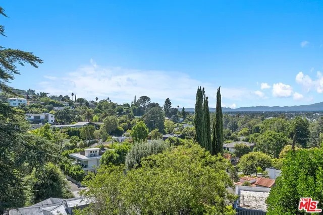 $2,250,000 | 13201 Cheltenham Drive, Sherman Oaks, CA 91423