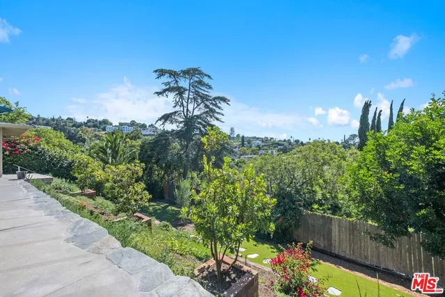 $2,250,000 | 13201 Cheltenham Drive, Sherman Oaks, CA 91423