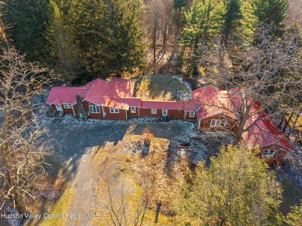 $326,000 | 403 Blueberry Hill Road, Middleburgh, NY 12122