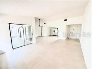 $2,500 | 10616 Leafy Way, Orlando, FL 32821