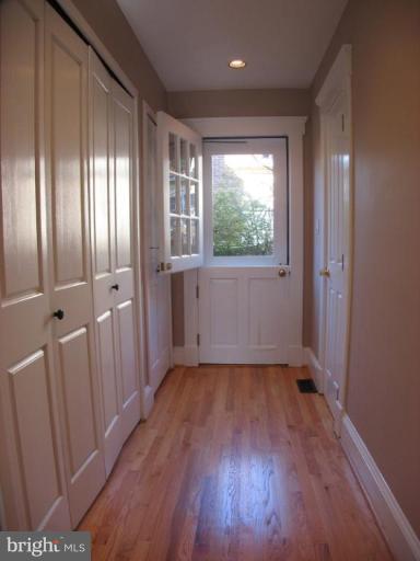 6410 Pinehurst Road Baltimore, MD 21212 - Photo 15 of 30 Side hall to kit/breakfast/family Rooms