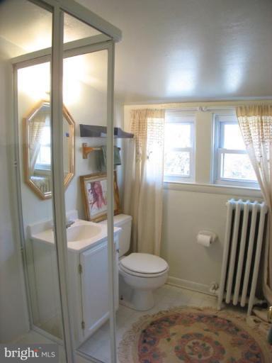 6410 Pinehurst Road Baltimore, MD 21212 - Photo 27 of 30 DORMER BEDROOM/THIRD FLOOR FULL BATH!