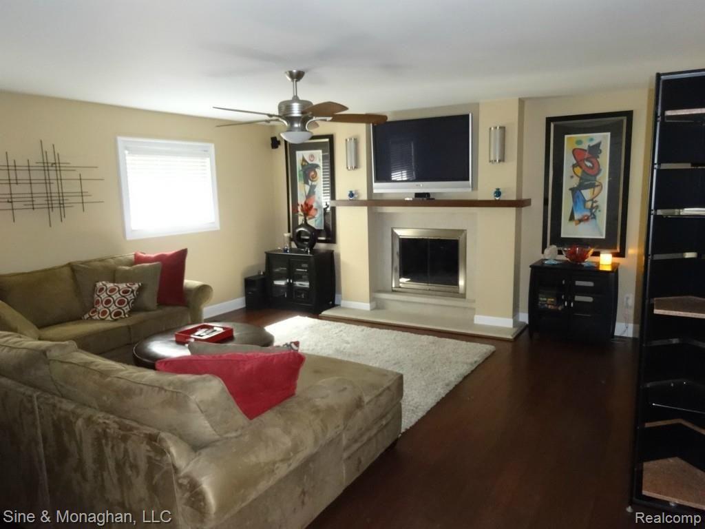 1190 Hayfield Road Rochester Hills, MI 48306 - Photo 19 of 31