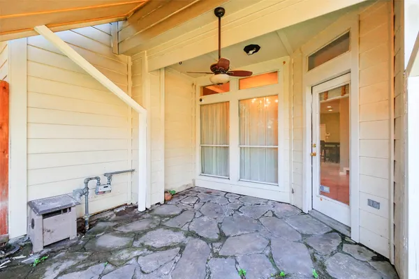 $2,000 | 10222 Thornmont Lane, Houston, TX 77070
