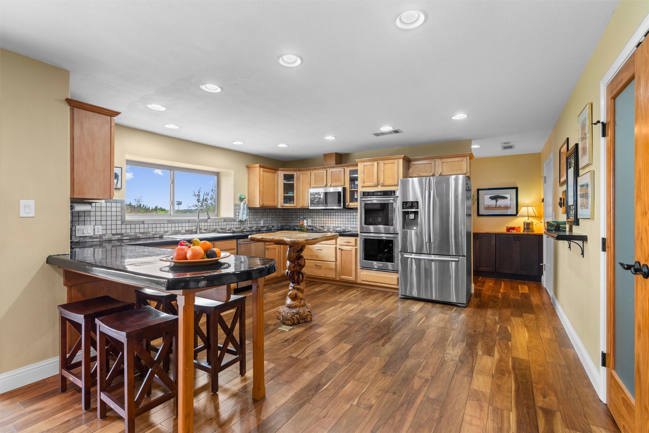 404 Skyline Road Georgetown, TX 78628 - Photo 4 of 40