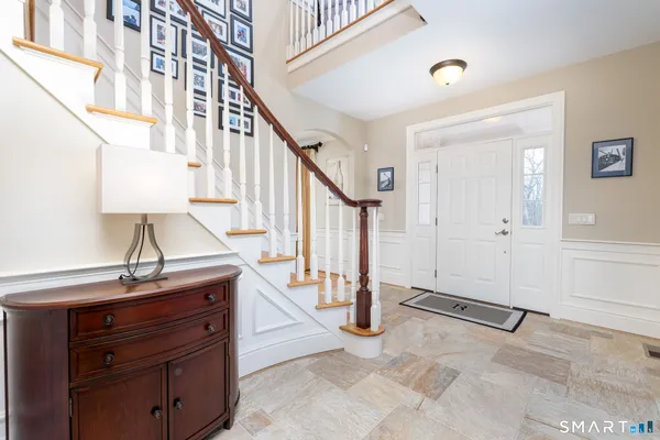 $1,595,000 | 94 Lofgren Road, Avon, CT 06001
