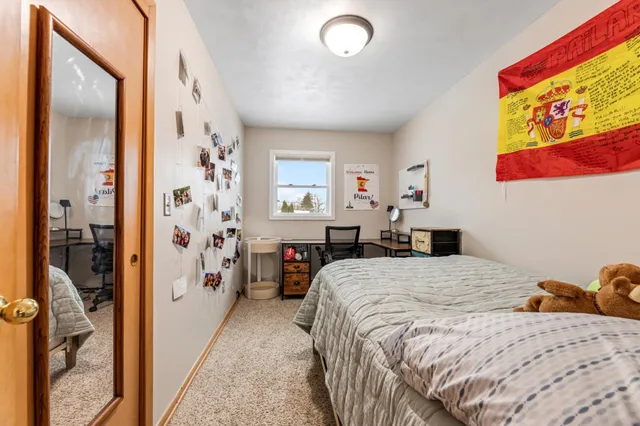 $259,900 | 115 3rd Street Southeast, Plainview, MN 55964