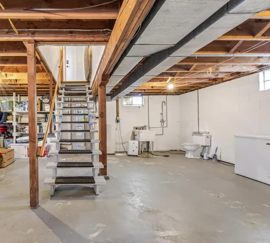 $259,900 | 115 3rd Street Southeast, Plainview, MN 55964