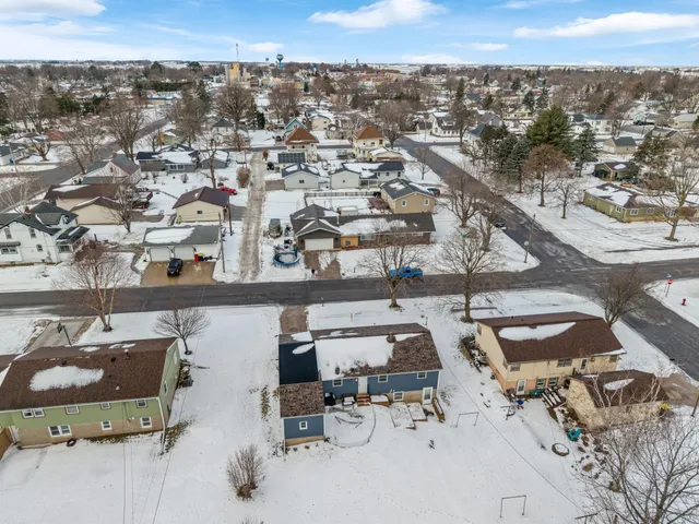 $259,900 | 115 3rd Street Southeast, Plainview, MN 55964