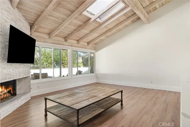 $6,500 | 2111 Vista Dorado, Newport Beach, CA 92660