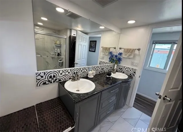 $210,000 | 715 West 220th Street, Torrance, CA 90502