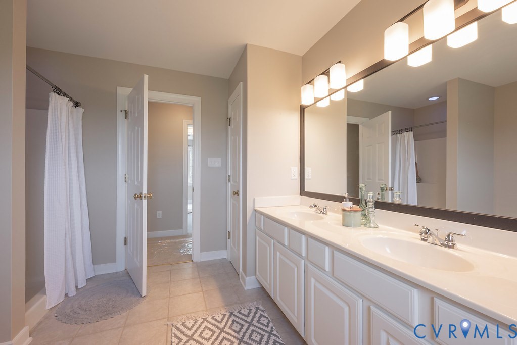 16114 Taylor Ridge Lane Beaverdam, VA 23015 - Photo 29 of 57 Primary Bathroom