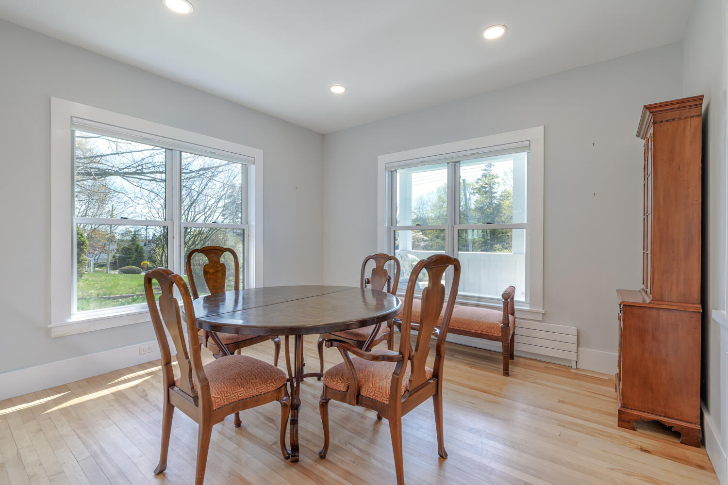 41 Main Street Mount Desert, ME 04675 - Photo 16 of 52 16-22-Din Rm