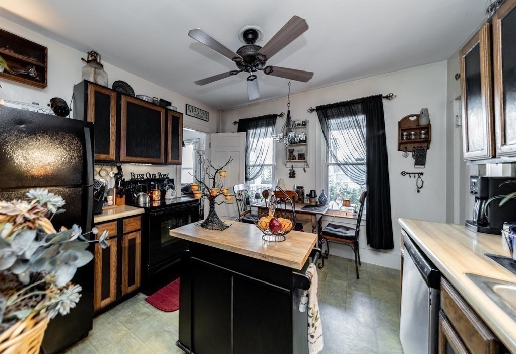 321-323 Orange Street Springfield, MA 01108 - Photo 3 of 42 Gallery Image 3