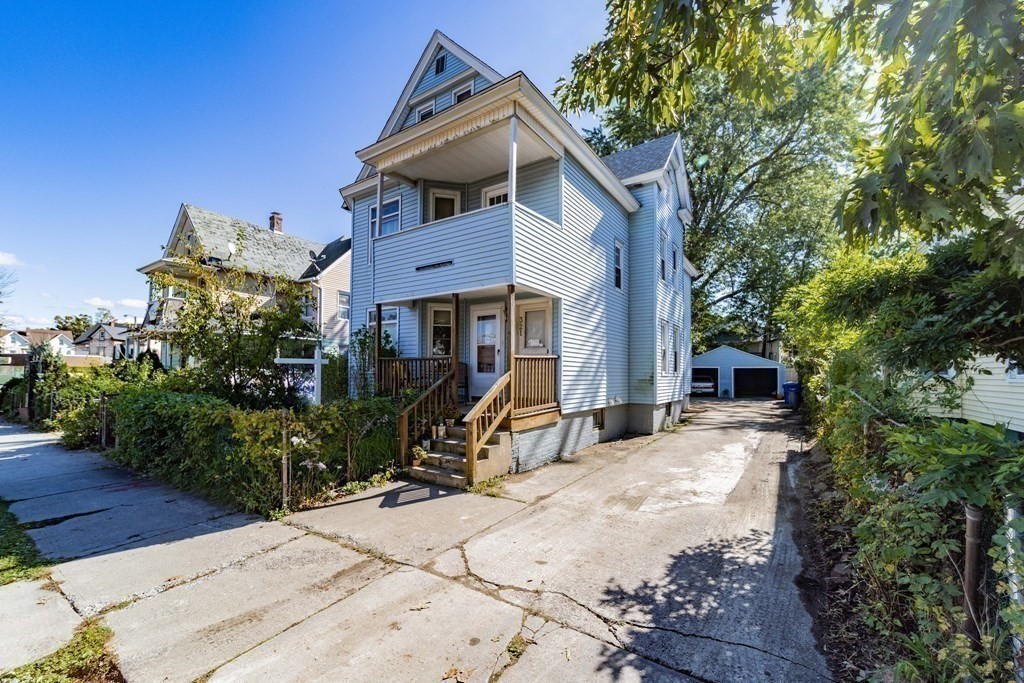 321-323 Orange Street Springfield, MA 01108 - Photo 6 of 42 Gallery Image 6