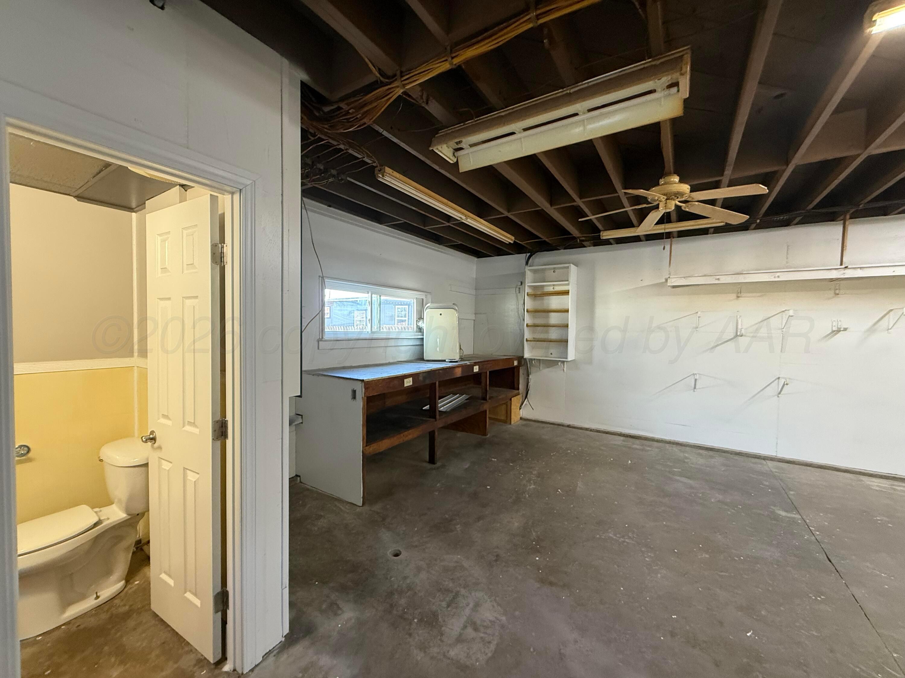 609 South Drake Street Perryton, TX 79070 - Photo 14 of 17 IMG_3717