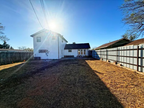 $165,000 | 609 South Drake Street, Perryton, TX 79070