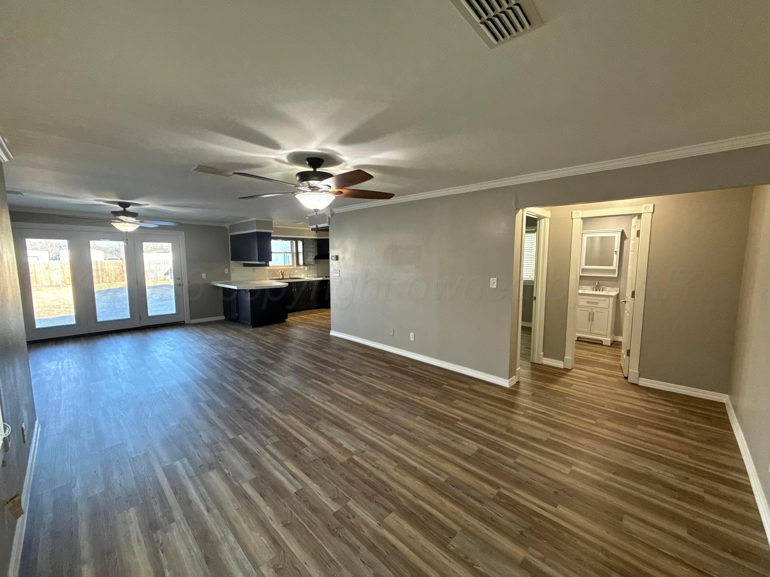 609 South Drake Street Perryton, TX 79070 - Photo 3 of 17 IMG_3740 (1)_easyHDR-natural