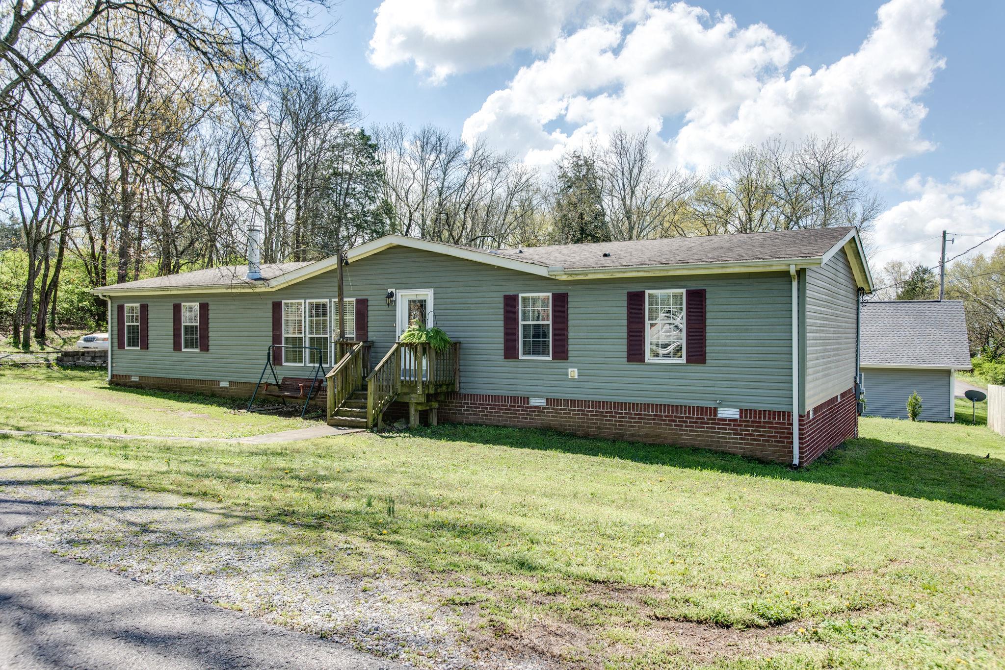 131 Rice Road Hendersonville, TN 37075 - Photo 3 of 23 Gallery Image 3