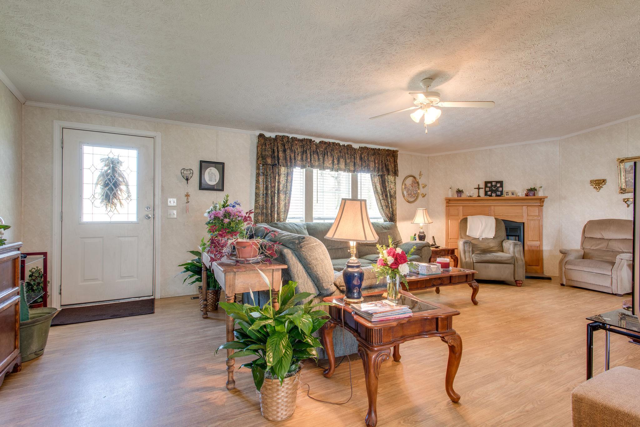 131 Rice Road Hendersonville, TN 37075 - Photo 5 of 23 Gallery Image 5
