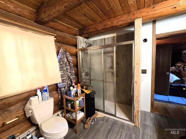 $575,000 | 68 Panorama Drive, Lenore, ID 83541