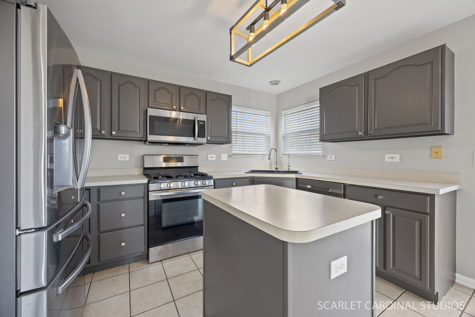 413 Blue Ridge Drive Oswego, IL 60543 - Photo 8 of 27