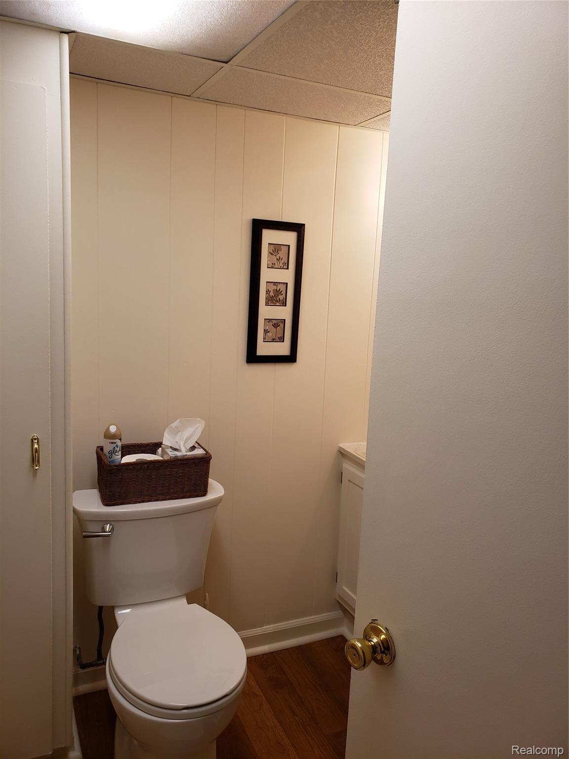 14916 Reeck Road Southgate, MI 48195 - Photo 48 of 55 basement full bath