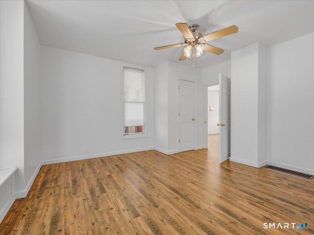 53 Maple Street Meriden, CT 06451 - Photo 10 of 35