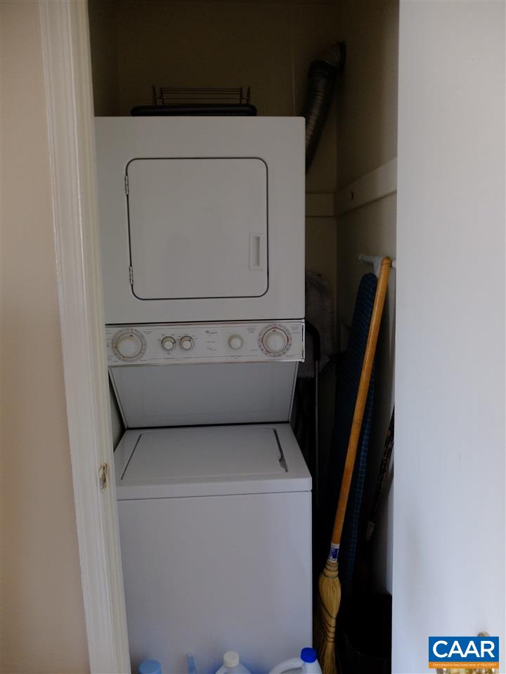 115 Hessian Hills Ridge, Unit 3 Charlottesville, VA 22901 - Photo 12 of 22 a utility room with dryer and washer