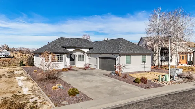 $700,000 | 2358 1/2 Rana Road, Grand Junction, CO 81507