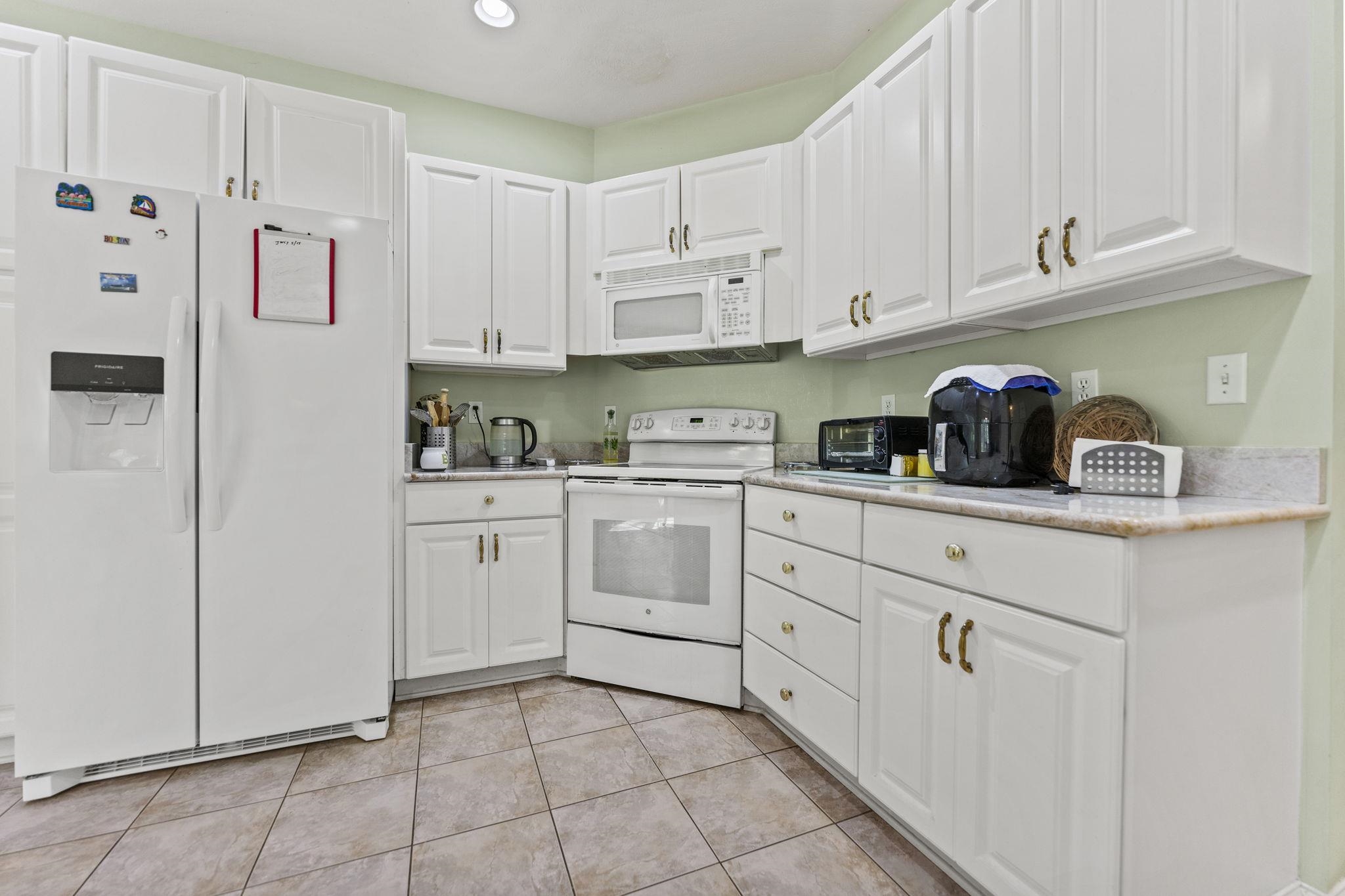 638 Roxbury Road Rockford, IL 61107 - Photo 16 of 40