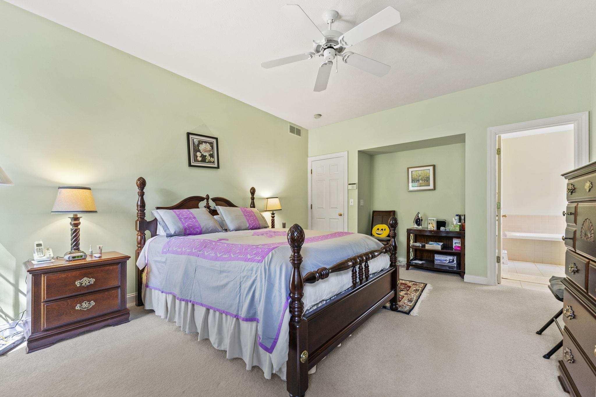 638 Roxbury Road Rockford, IL 61107 - Photo 19 of 40