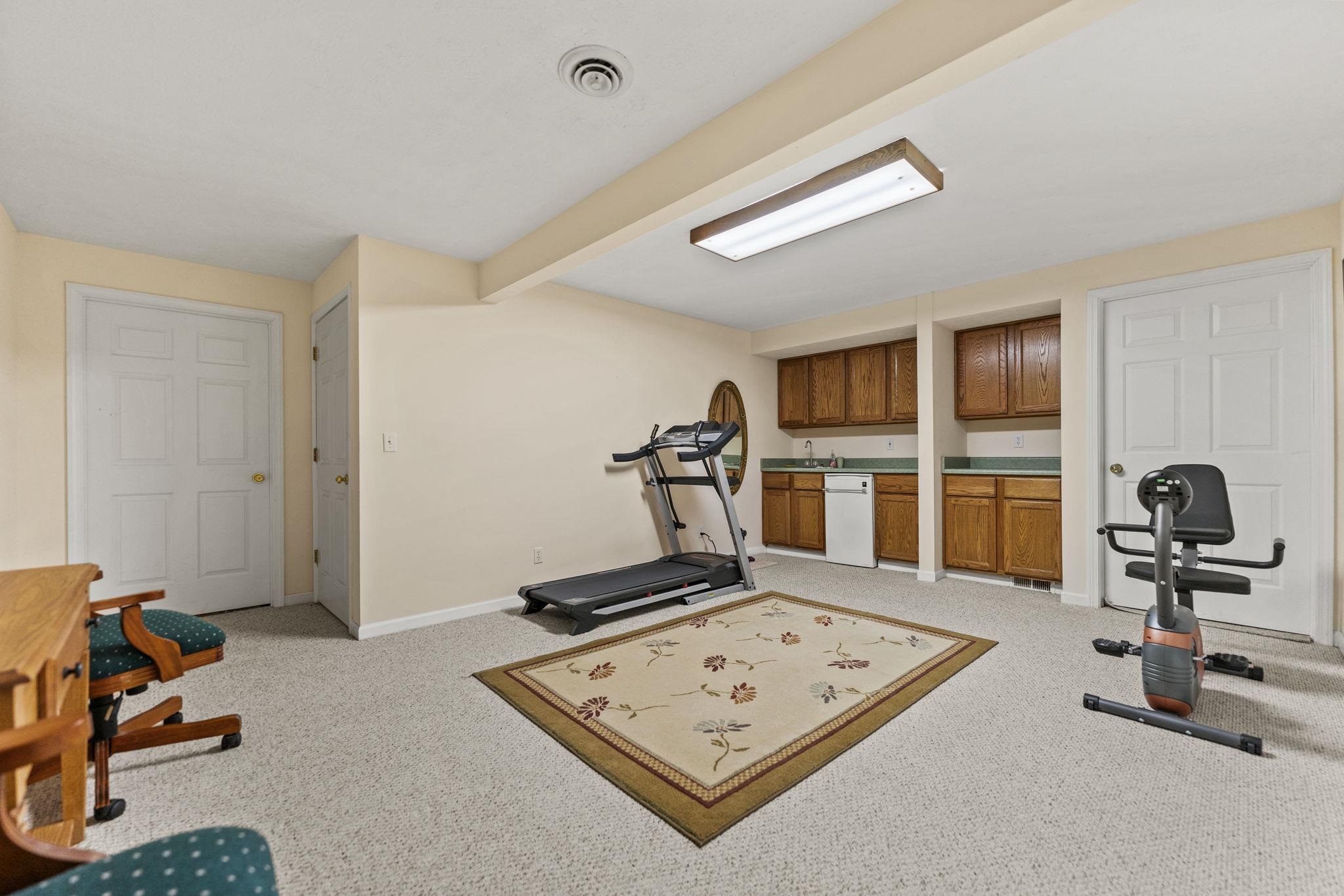 638 Roxbury Road Rockford, IL 61107 - Photo 30 of 40