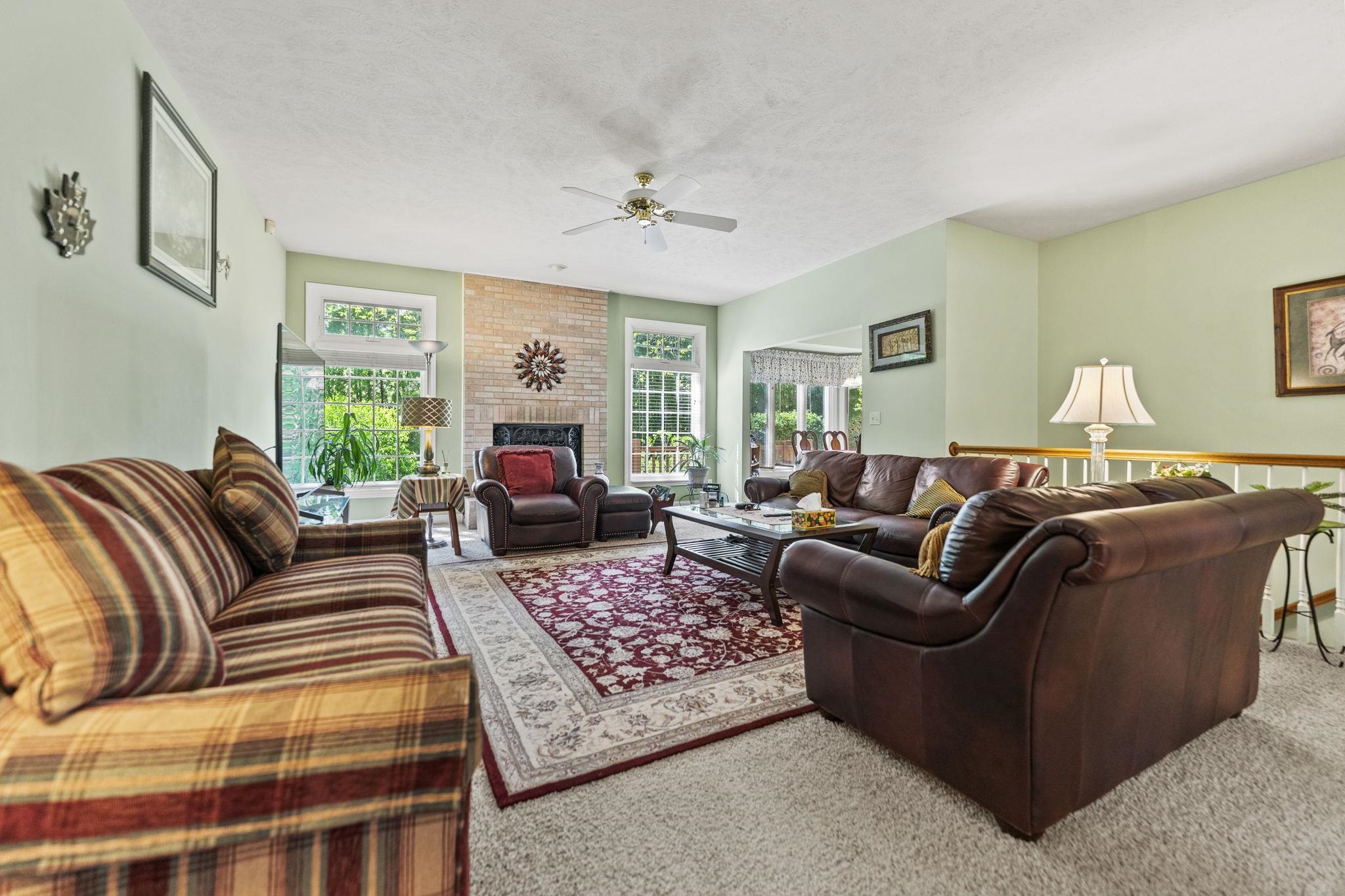 638 Roxbury Road Rockford, IL 61107 - Photo 9 of 40