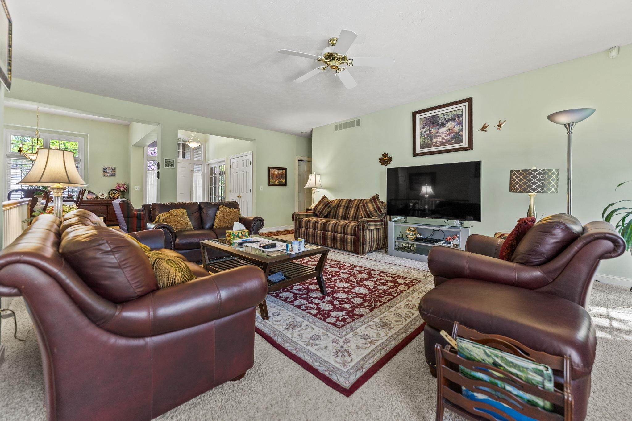 638 Roxbury Road Rockford, IL 61107 - Photo 10 of 40
