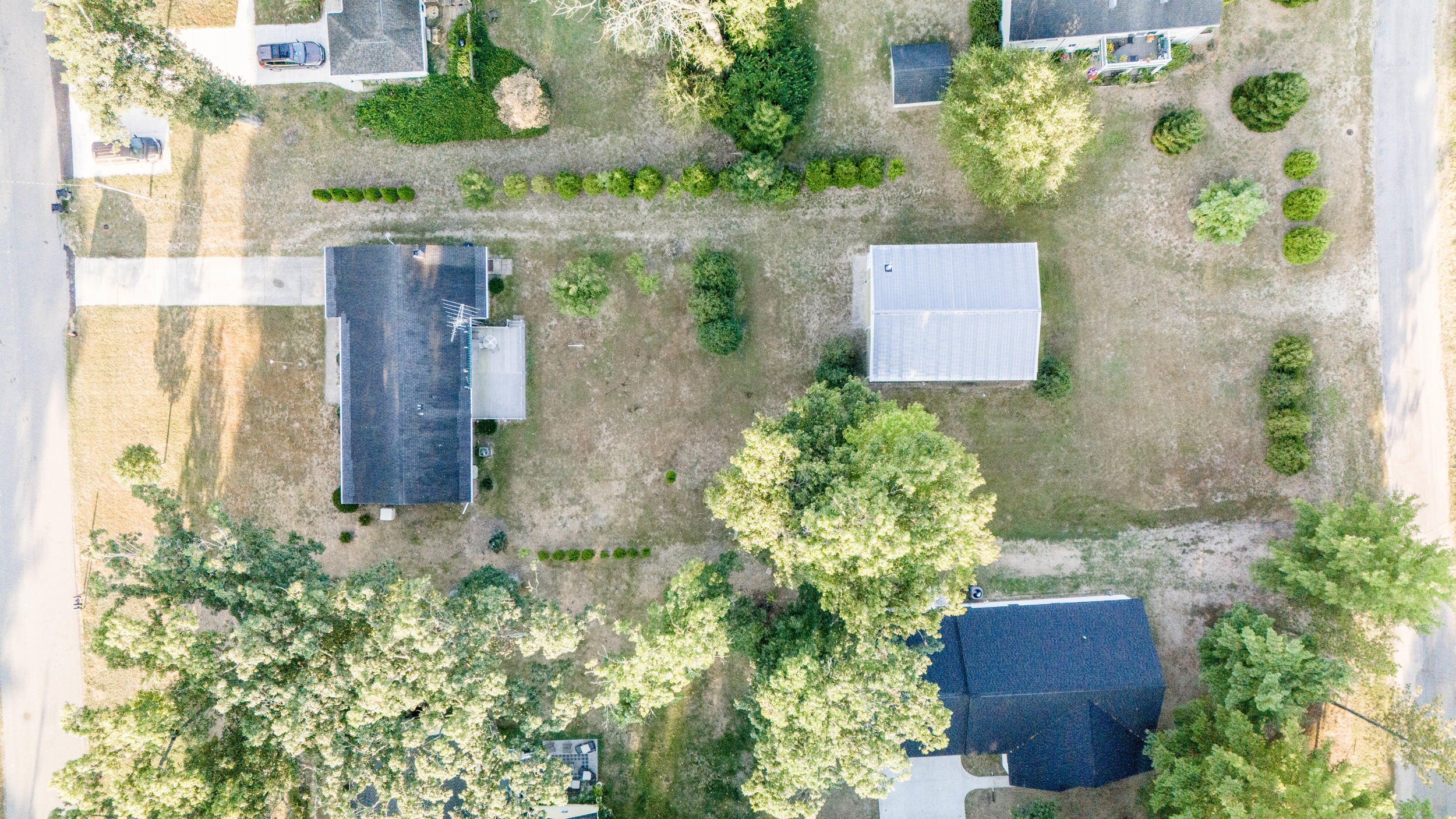 13235 Lubke Road New Buffalo, MI 49117 - Photo 20 of 20 DJI_20240919084551_0244_D copy