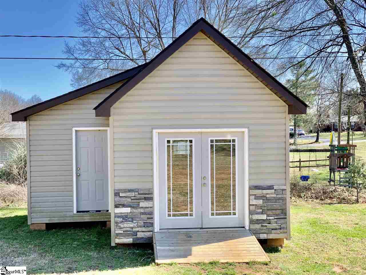 991 Gowan Road Inman, SC 29349 - Photo 21 of 24 12x16 with a 8x8 bumpout.